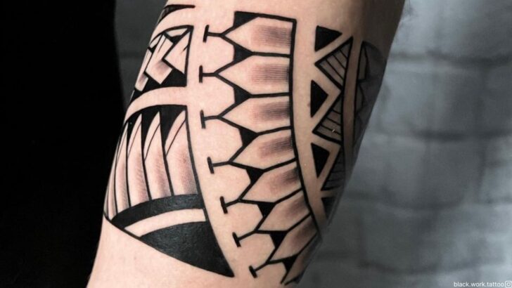 20 Blackwork Tattoo Ideas For A Bold And Eye-Catching Design