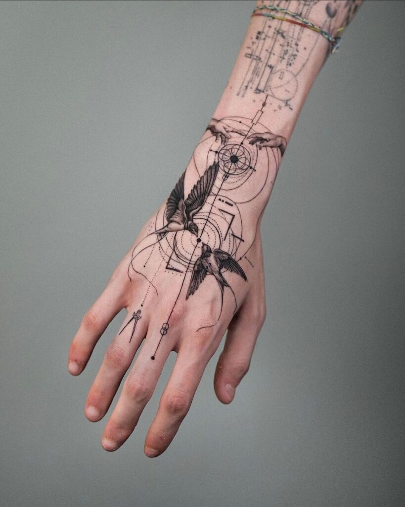 connettersi con il divino tatuaggio spirituale sul braccio