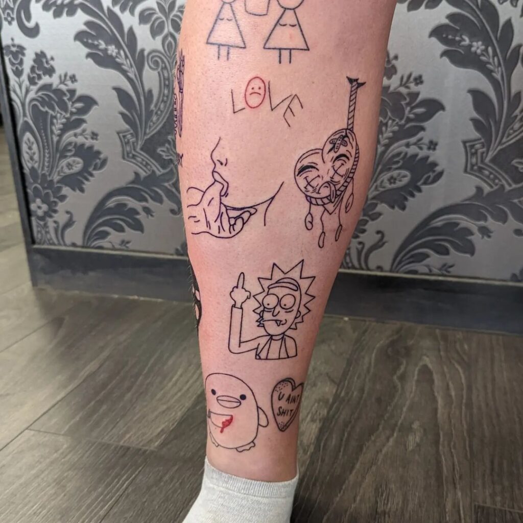 tatuaje de manga en la pierna con patchwork de líneas finas