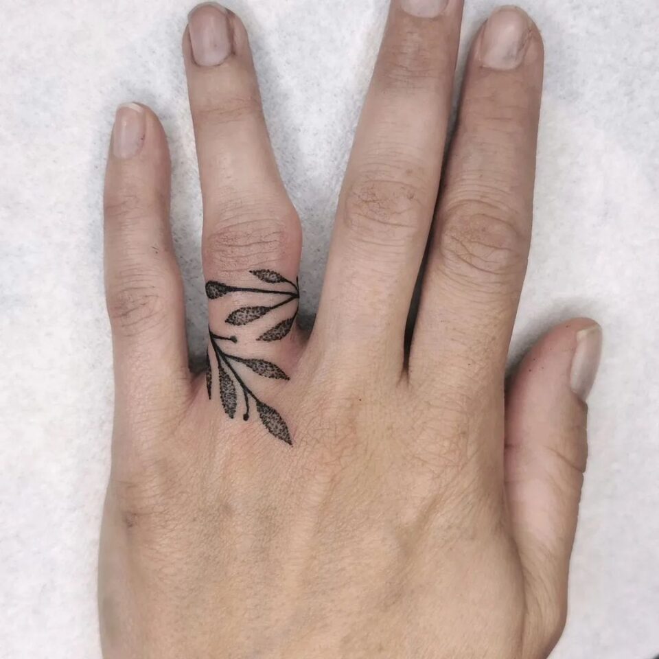 26 Fabulous Wedding Ring Tattoos That Show You Believe In Love Forever