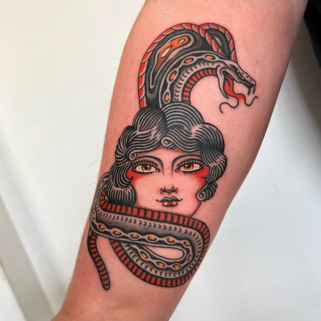 Serpiente y mujer