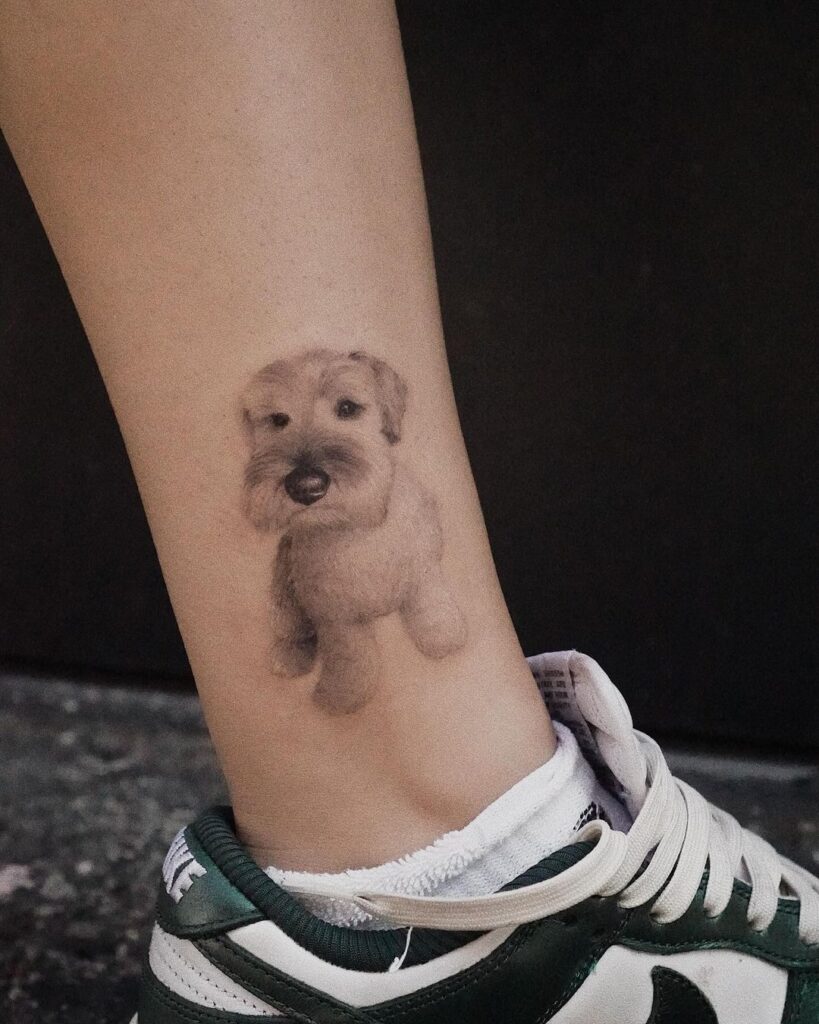 Tiny Furry Buddy Inked On A Leg