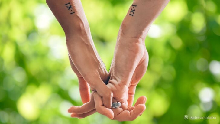 25 Tatuagens pequenas e significativas para casais casados