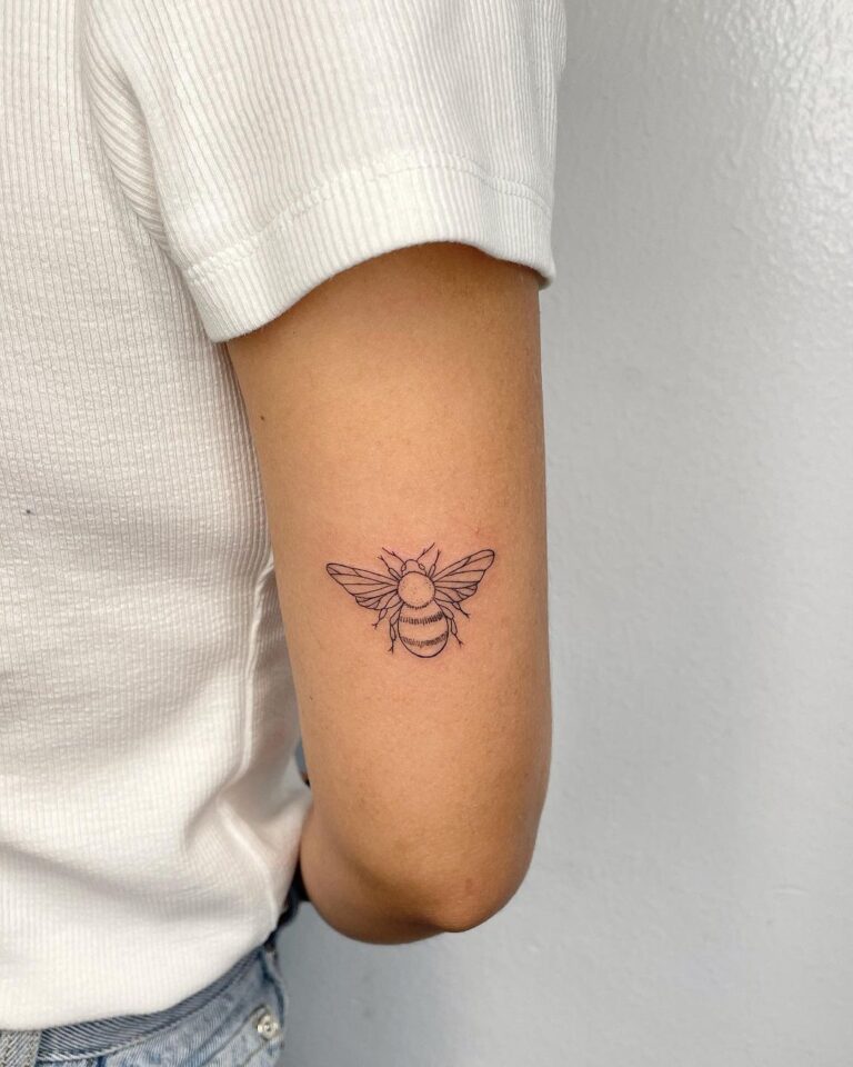 Tatuaje de abeja