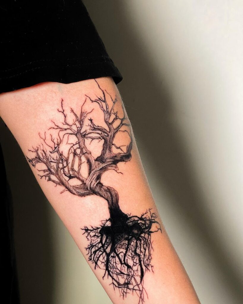 Black And Grey Poison Tree