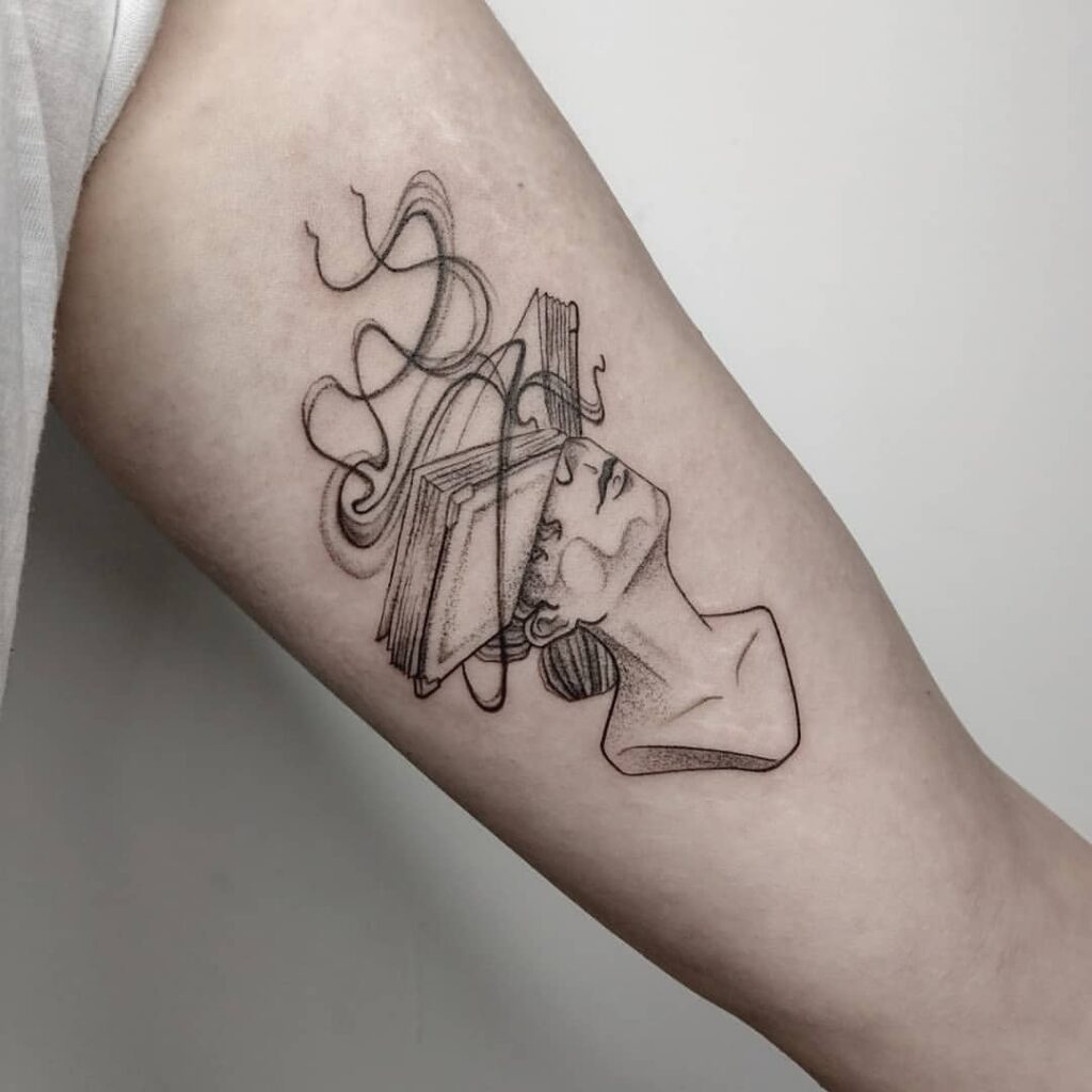 Tatuaggio dell'aura libraria