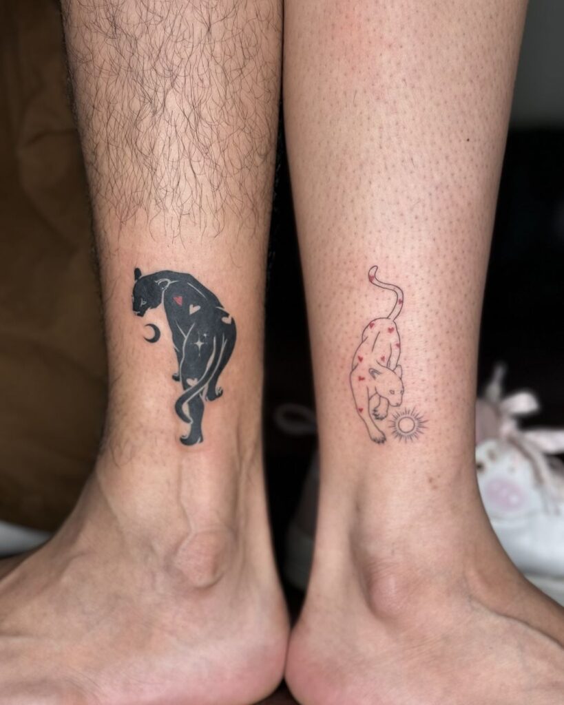 Tatuagem complementar de panteras