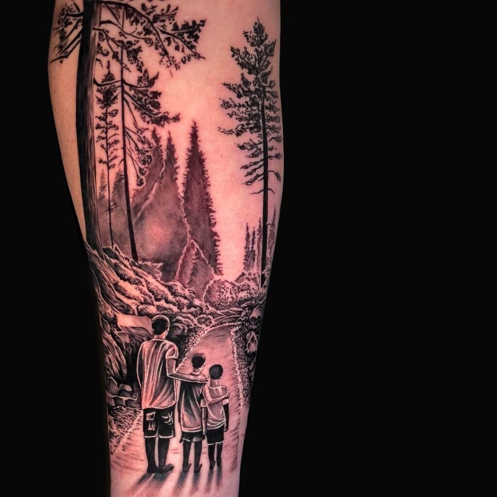 Tatuagem de manga de família na floresta