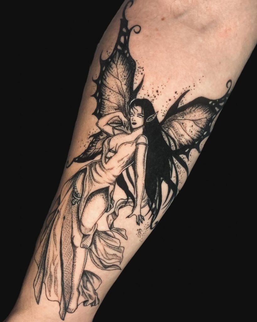 Tatuaggio gotico delle fate