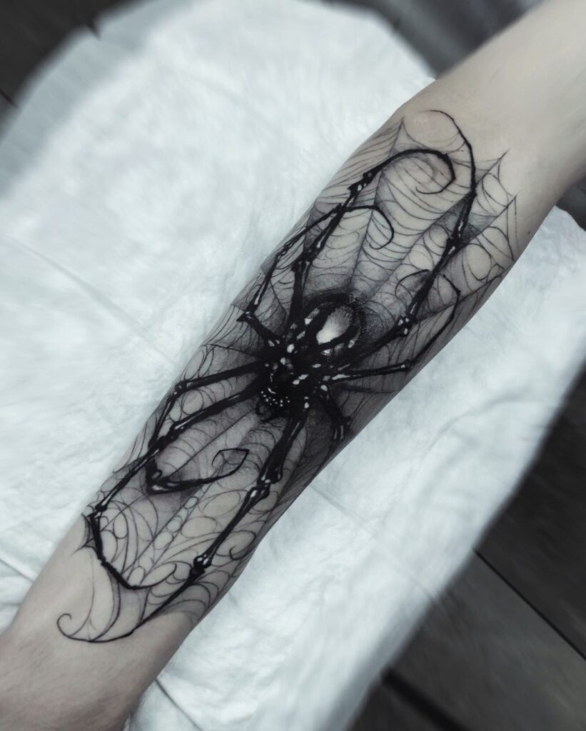 Tatuaje de araña gótica