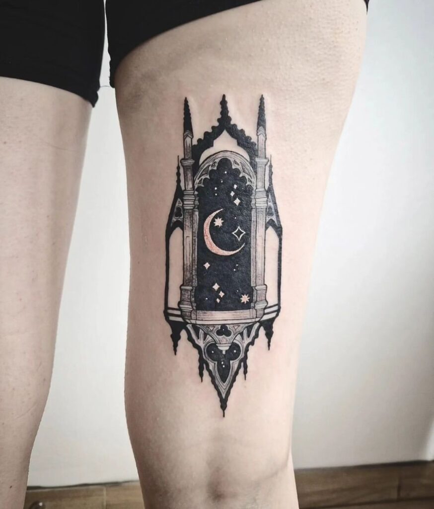 Tatuaje de ventana gótica