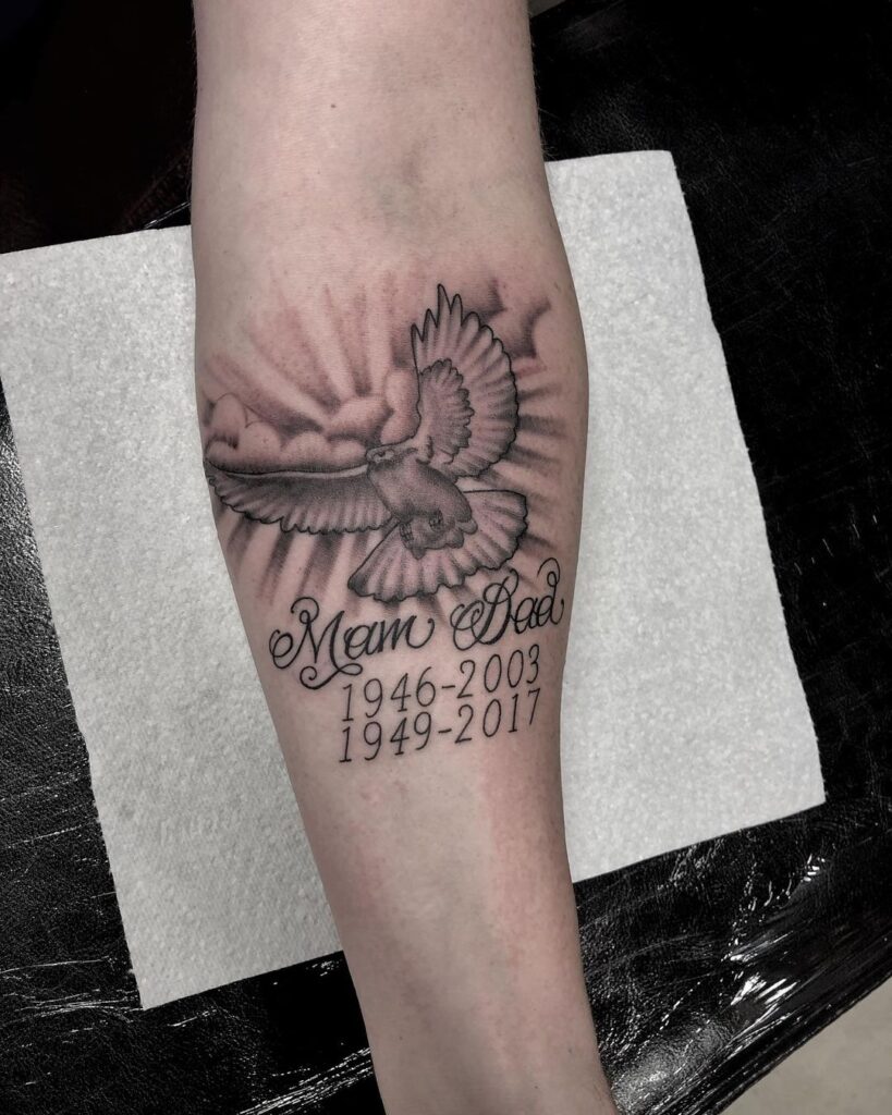 Tatuaje conmemorativo para mamá y papá