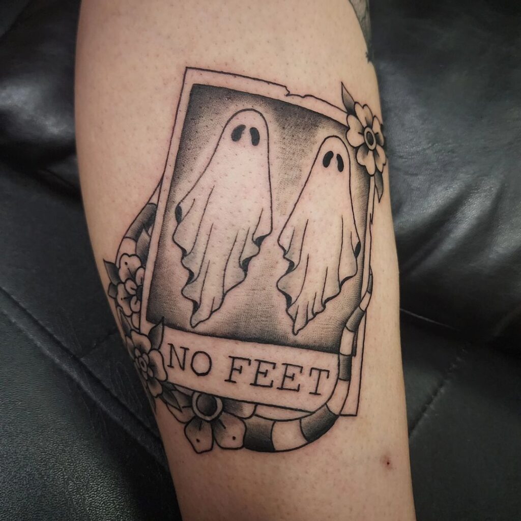 Tatuagem de Beetlejuice sem pés