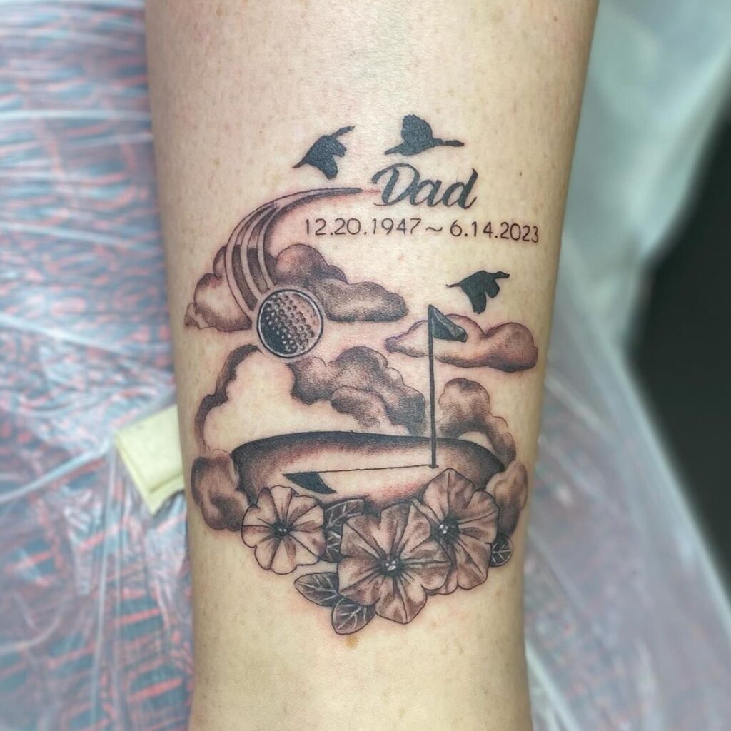 Tatuagem de jogar golfe no céu