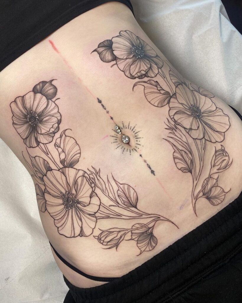 Tatuagem de flores simétricas