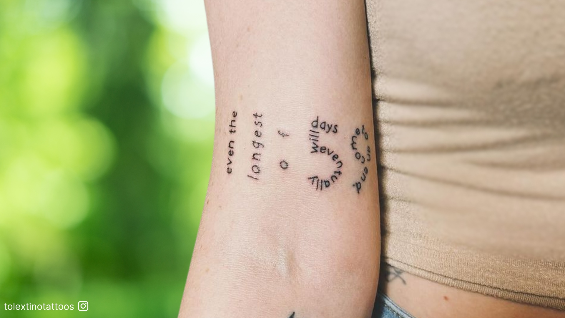 tatuagens estéticas de pequenas citações