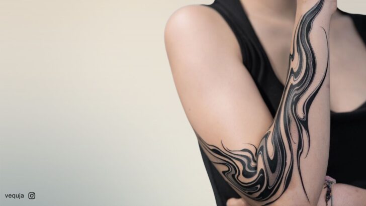 20 tatuaggi astratti follemente creativi che sono arte pura.