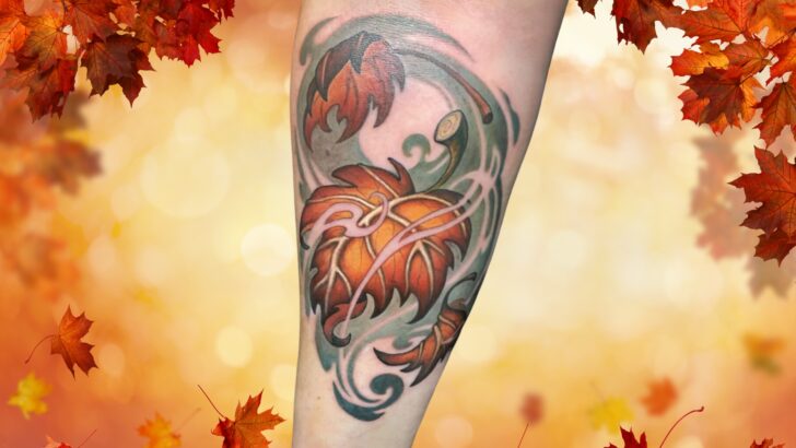 22 splendidi tatuaggi con foglie d'autunno perfetti per chi ama questa stagione.