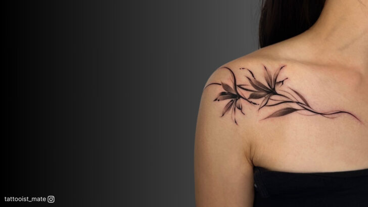 22 Incredibly Stylish Collarbone Tattoos Perfect For Your Next Piece