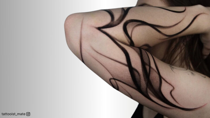 25 Flow Tattoos That Are All About Fluidity, Freedom, And Creativity