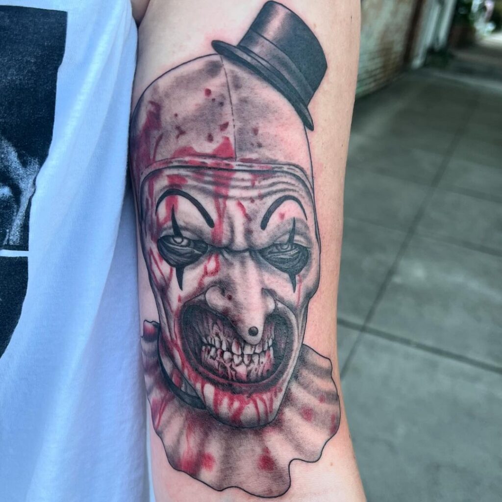 Tatuaggio del braccio di Art The Clown