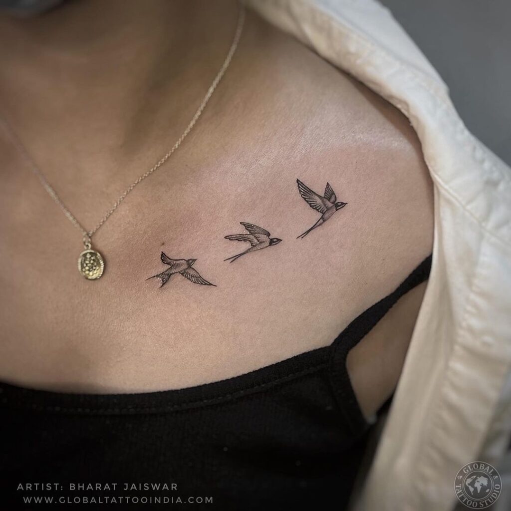 Tatuaje de clavícula de pájaros