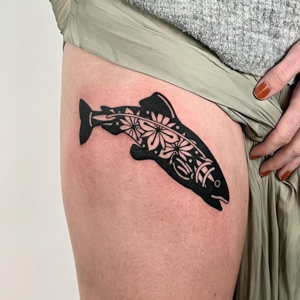 Tatuaggio folkloristico del pesce