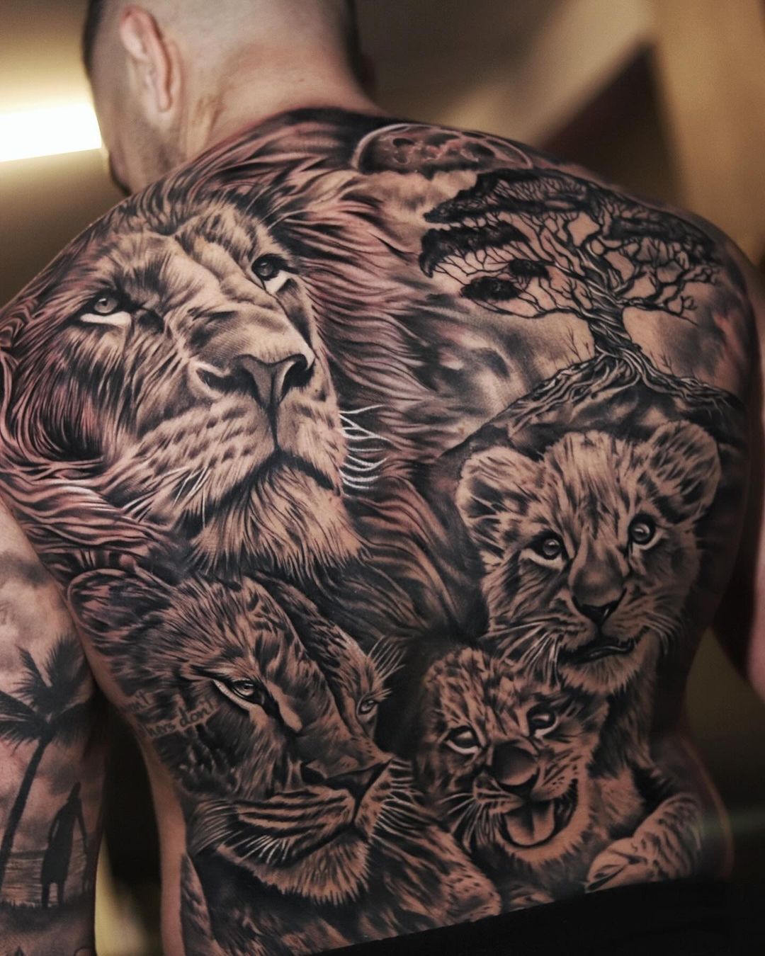 12 Super Realistic Male Lion Tattoos That Are A Symbol Of Power