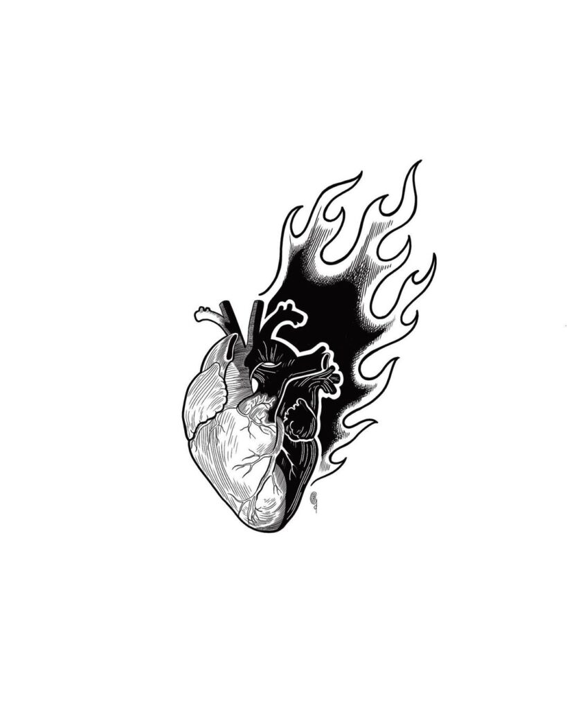 Disegno del tatuaggio del cuore in fiamme