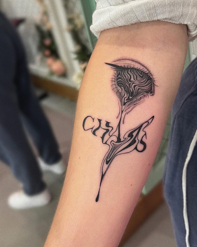 Tatuaggio del caos ipnotico