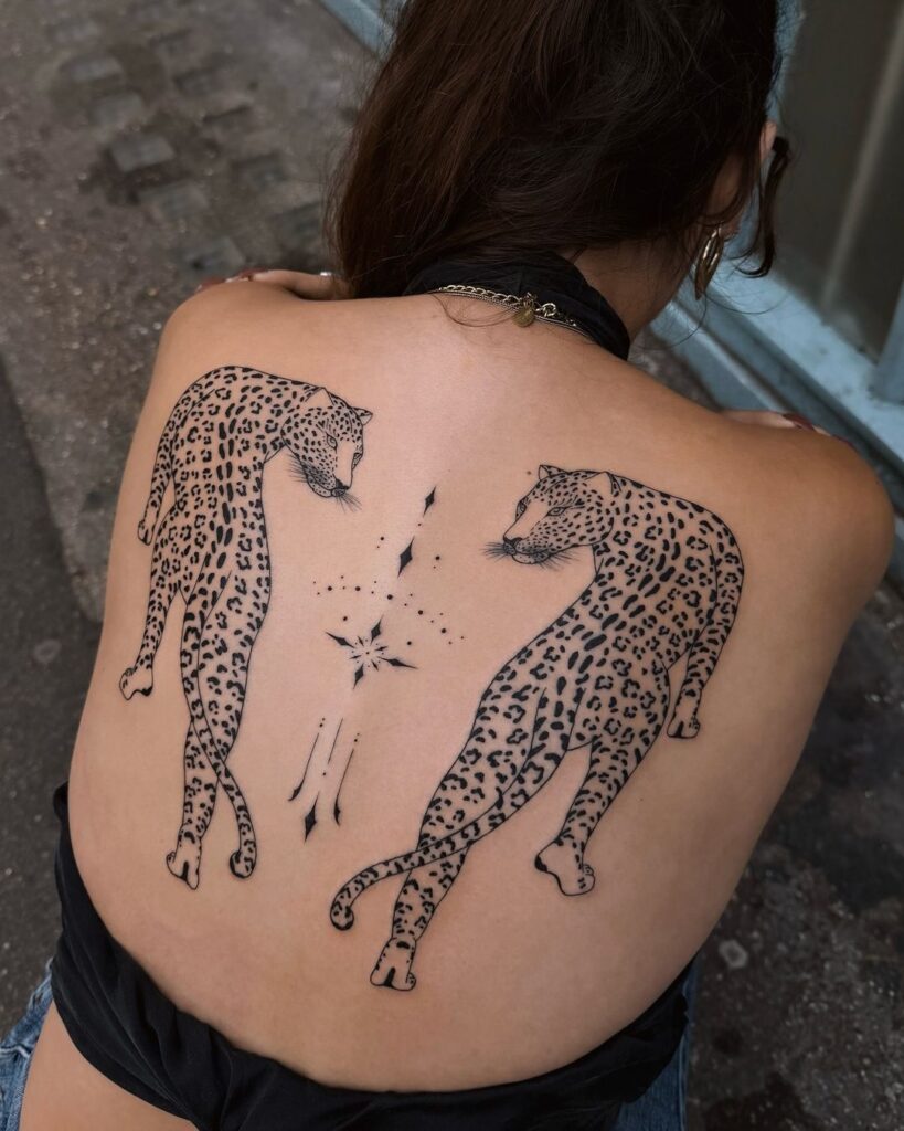 Tatuaggio della schiena di leopardo