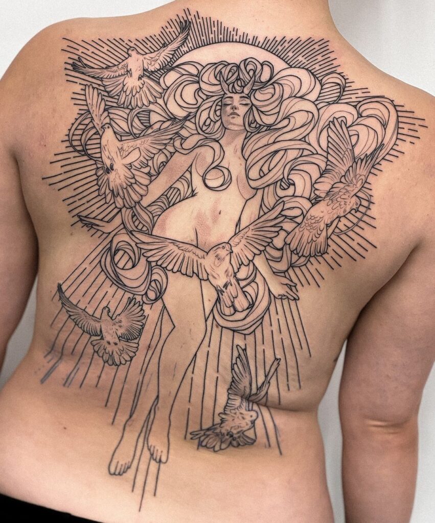  Tatuaggio della schiena Linework