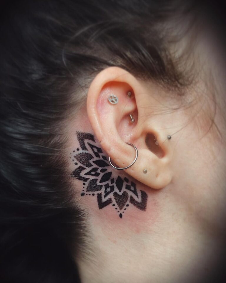27 Elegant Behind The Ear Tattoos Perfect For A Chic And Subtle Look