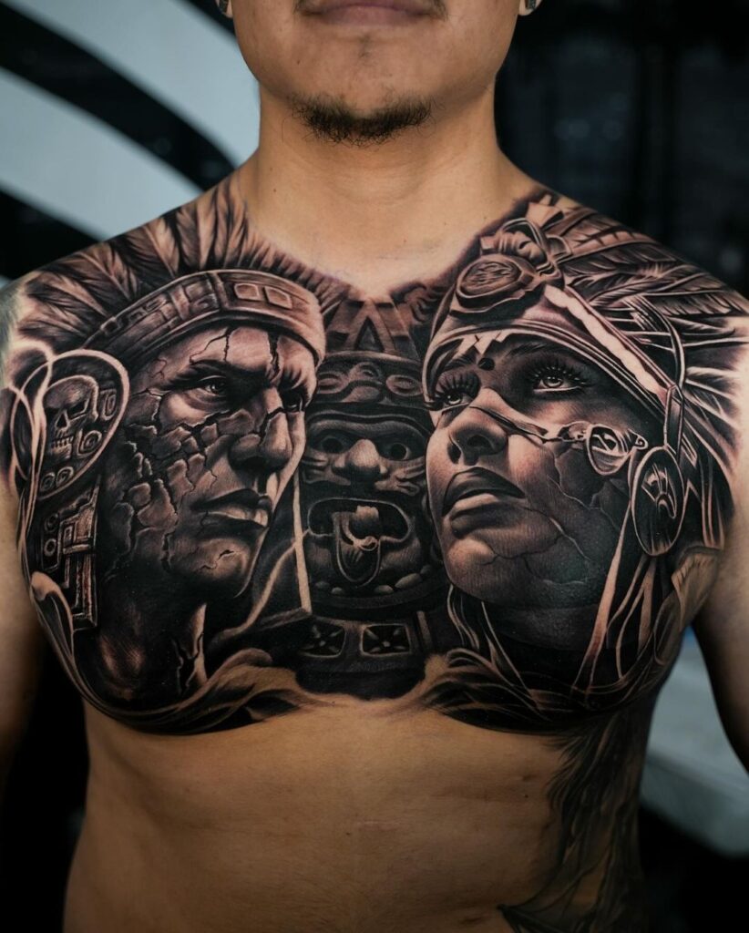 Tatuagem de nativos americanos no peito