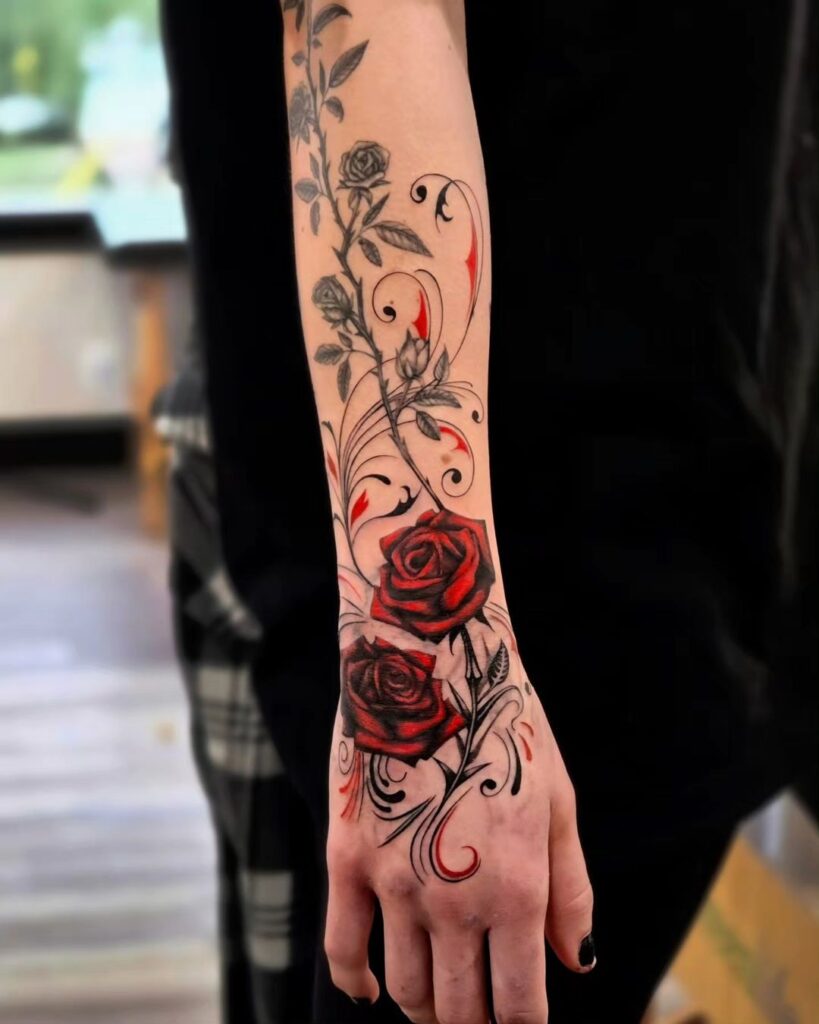 Tatuagem de fluxo de rosas