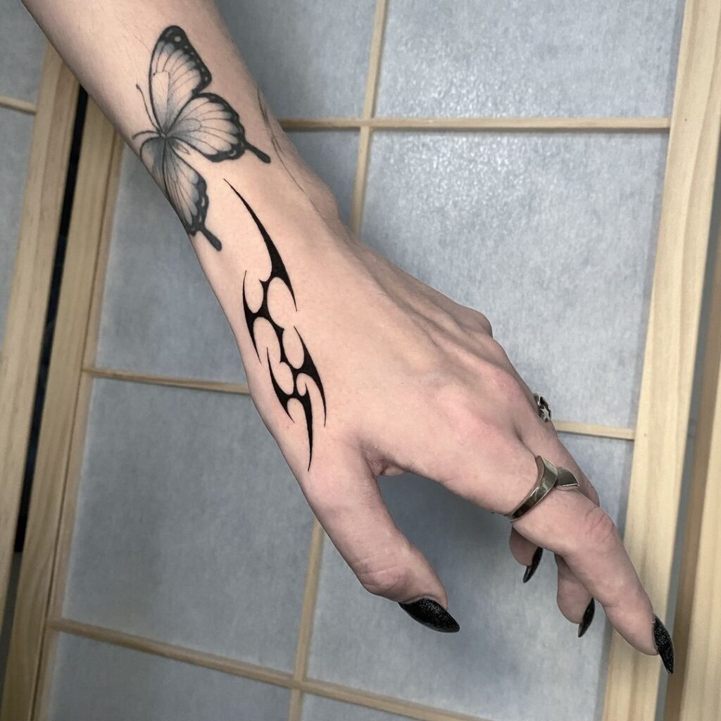 Small Neo Tribal Side Hand Tat