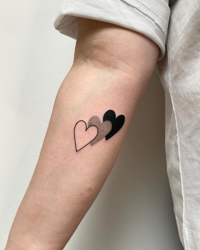 Tatuaje de tres corazones