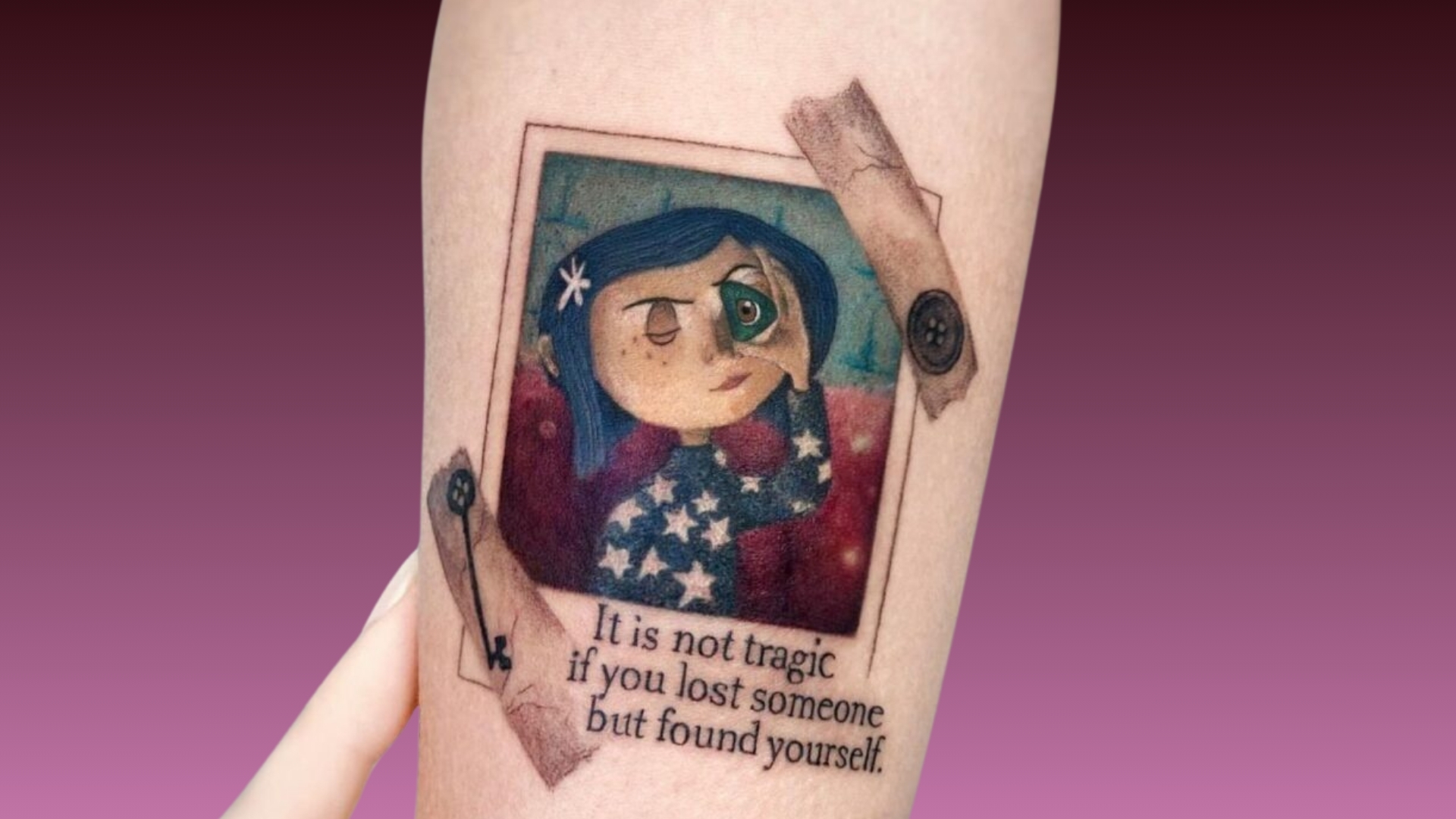 tatuaje flash coraline