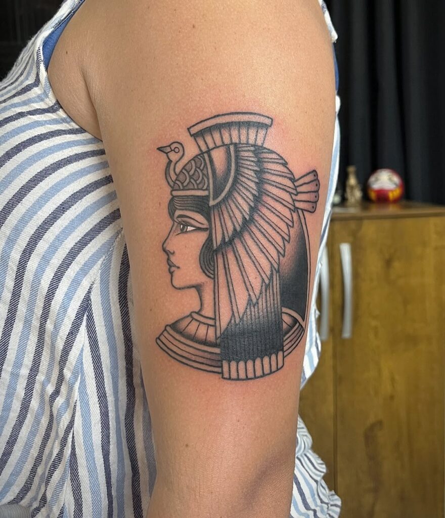 Tatuaje Blackwork Cleopatra