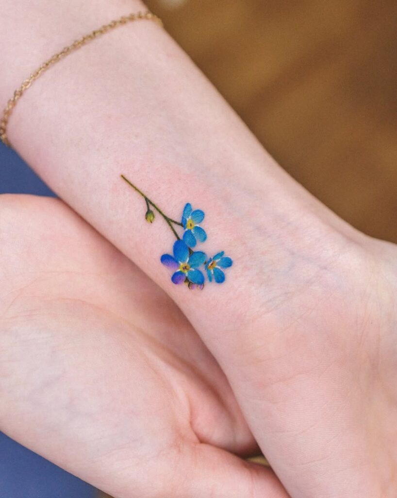 Tatuaje de muñeca Forget Me Not