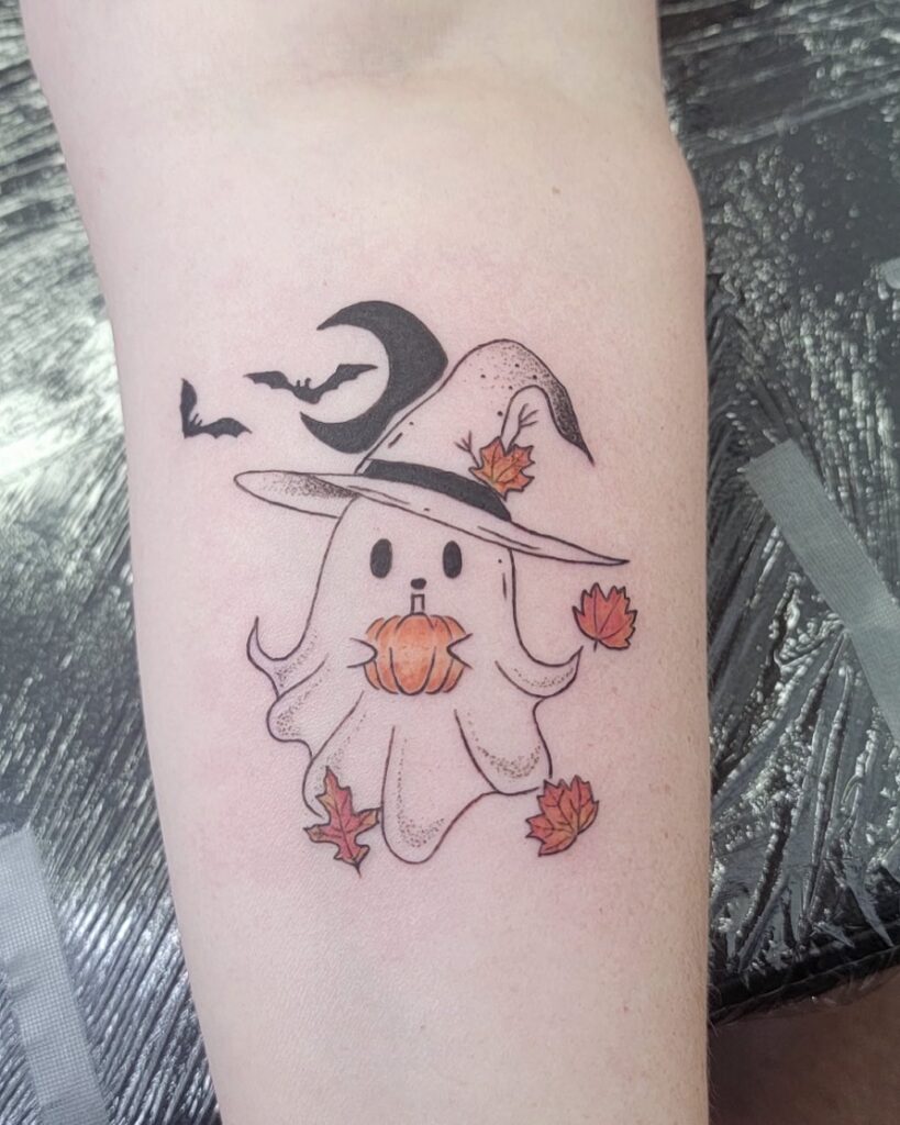 Mini tatuaje de fantasma de Halloween