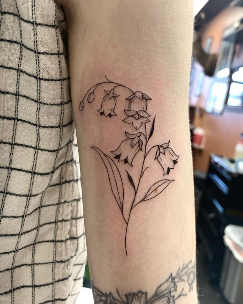 Minimalistic Flowers Tattoo