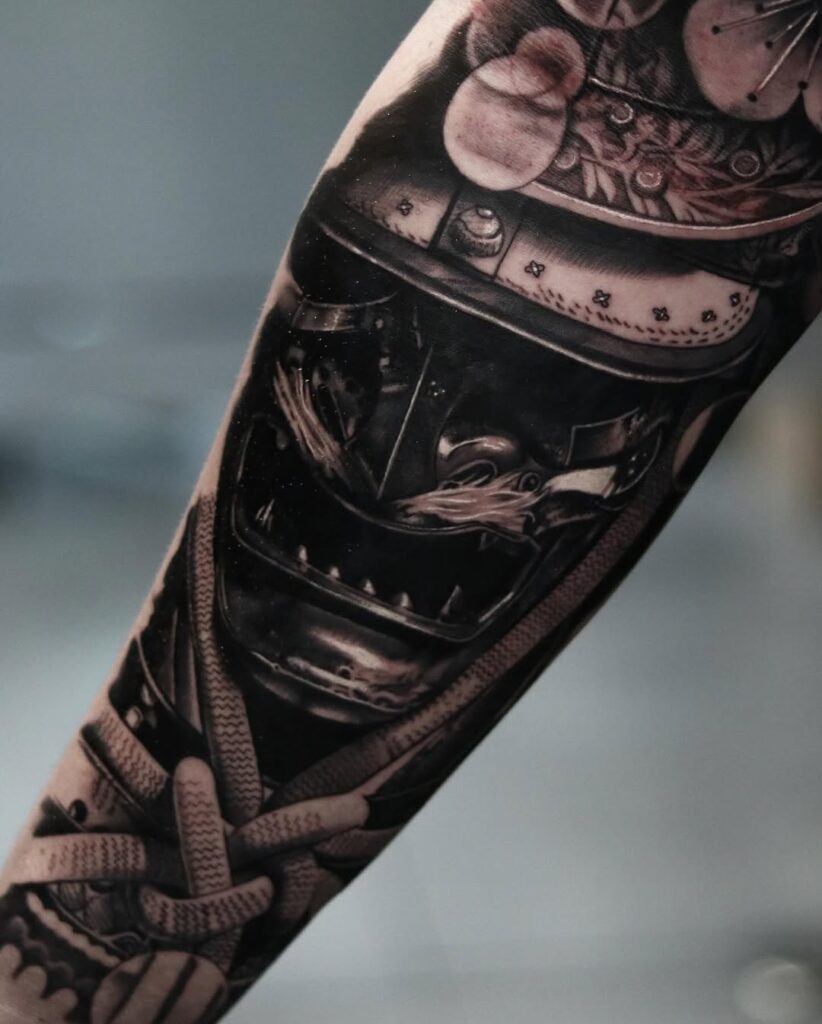 Tatuaje de máscara de samurai