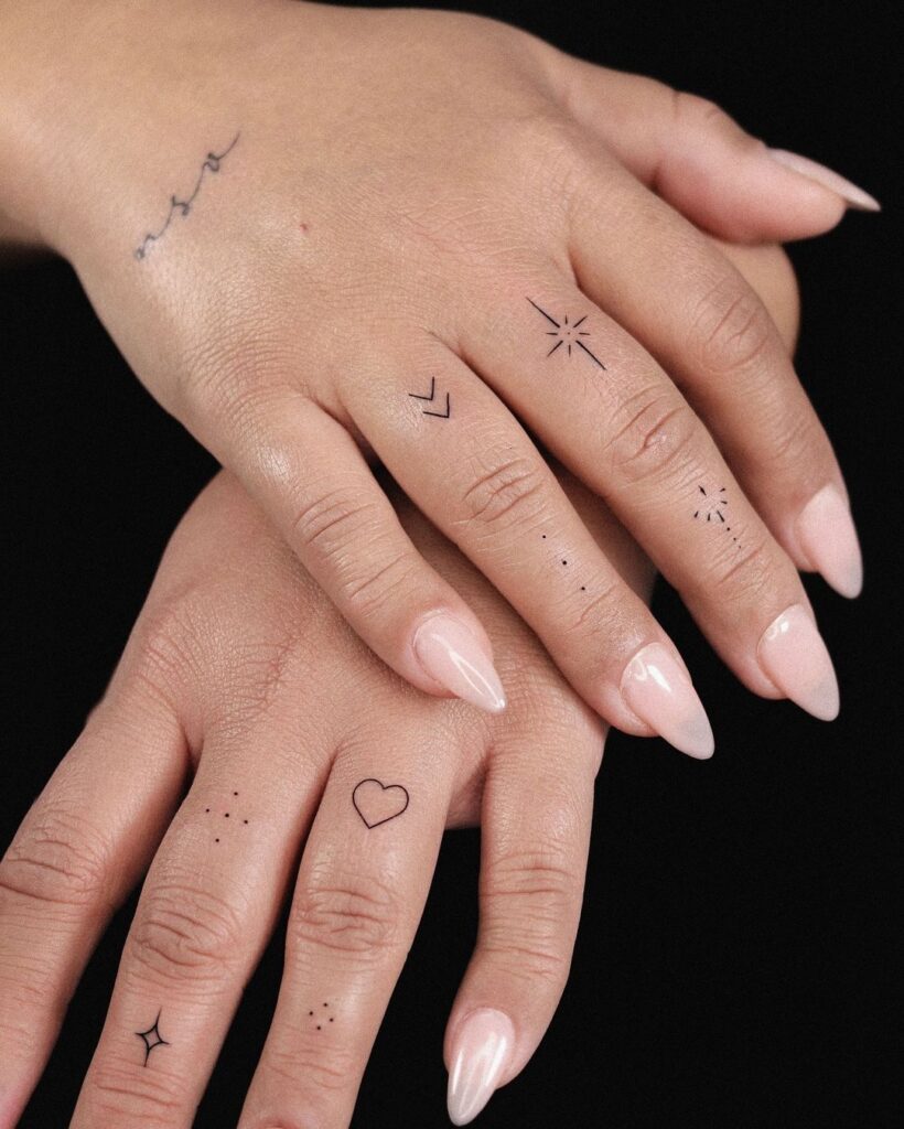 Simple Fingers Tattoo