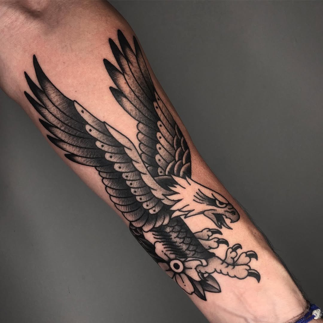13 Really Cool Black And Grey Traditional Tattoos You'll Wish You Have