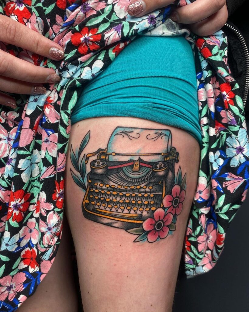 Tatuagem de máquina de escrever vintage