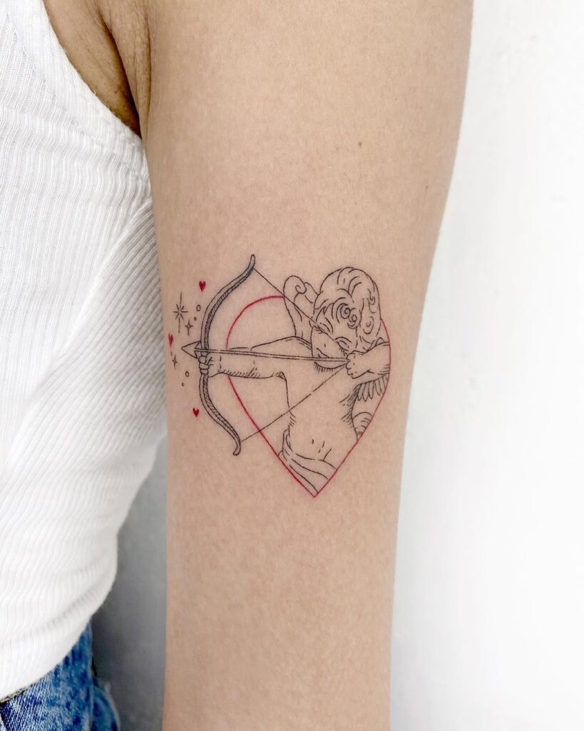 Tatuaggio dell'angelo Cupido