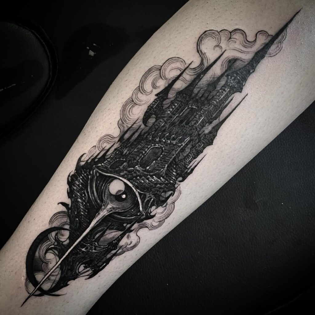 Oscuro tatuaje medieval de fantasía