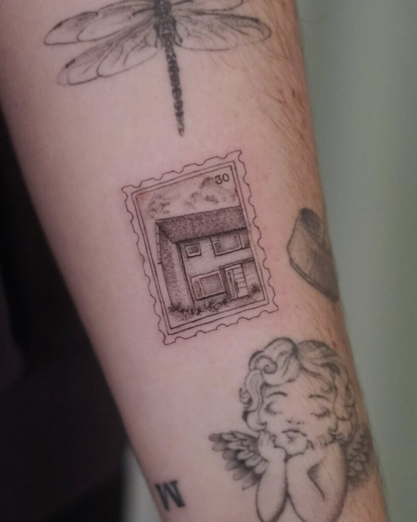 Tatuagem de casa de família