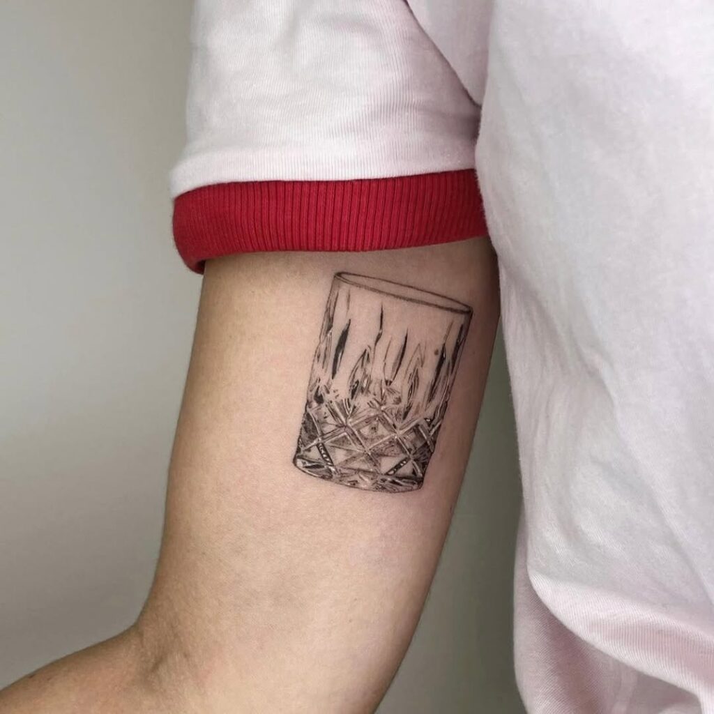 Tatuaggio iperrealistico in vetro cristallo